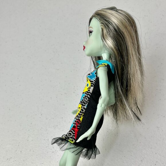 Monster High Emoji Frankie Stein Doll Boots Dress Sunglasses Mattel 2016 DVH19 - Picture 11 of 16